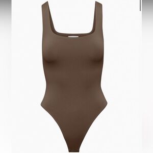 Aritzia Babaton Contour Squareneck Bodysuit